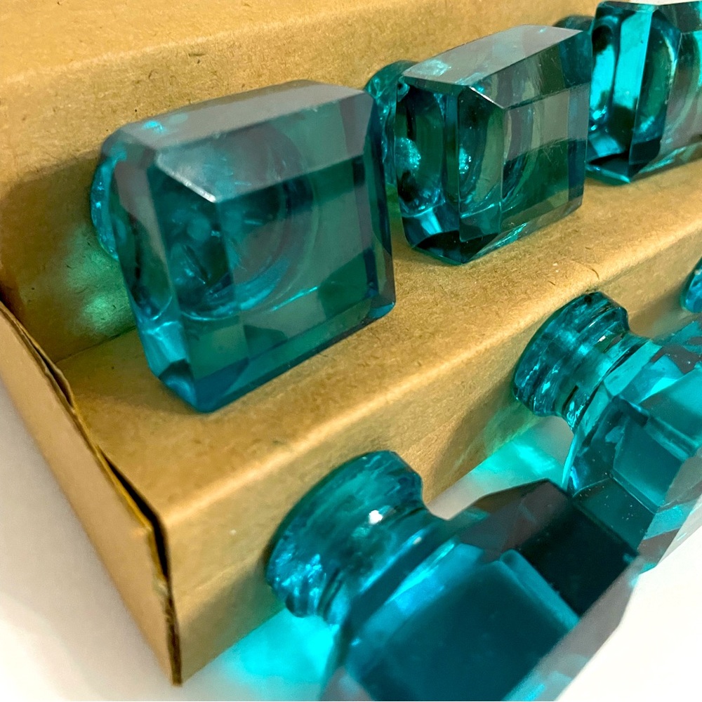 Drawer pulls